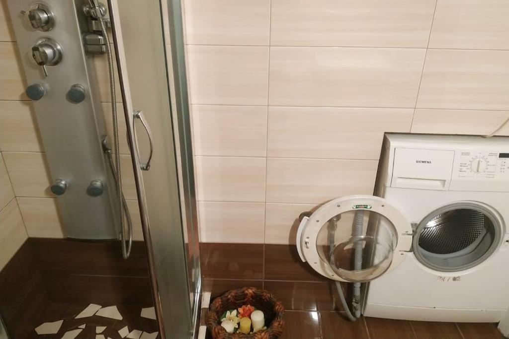Άνετο Και Βολικό Διαμέρισμα Атина Екстериор снимка